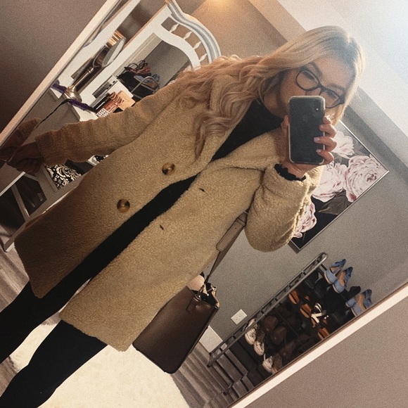 Sherpa Jacket - Picture 2 of 2